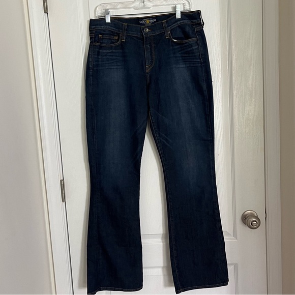 Lucky Brand Sofia Boot bootcut Jeans size 14 / 32 dark wash stretch like new - Picture 4 of 10